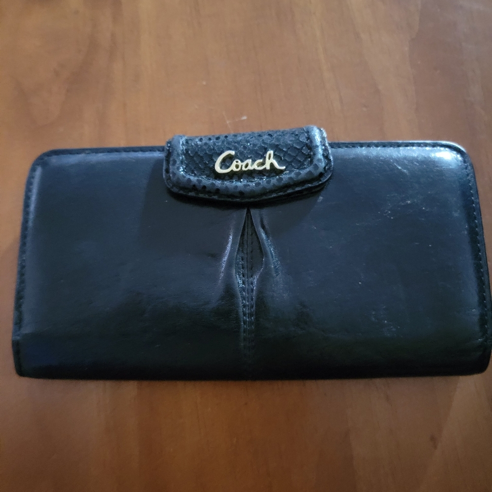 COACH BLACK WALLET